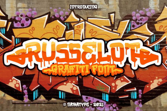 Russelot: A Bold Display Font for Dynamic Editorial Design